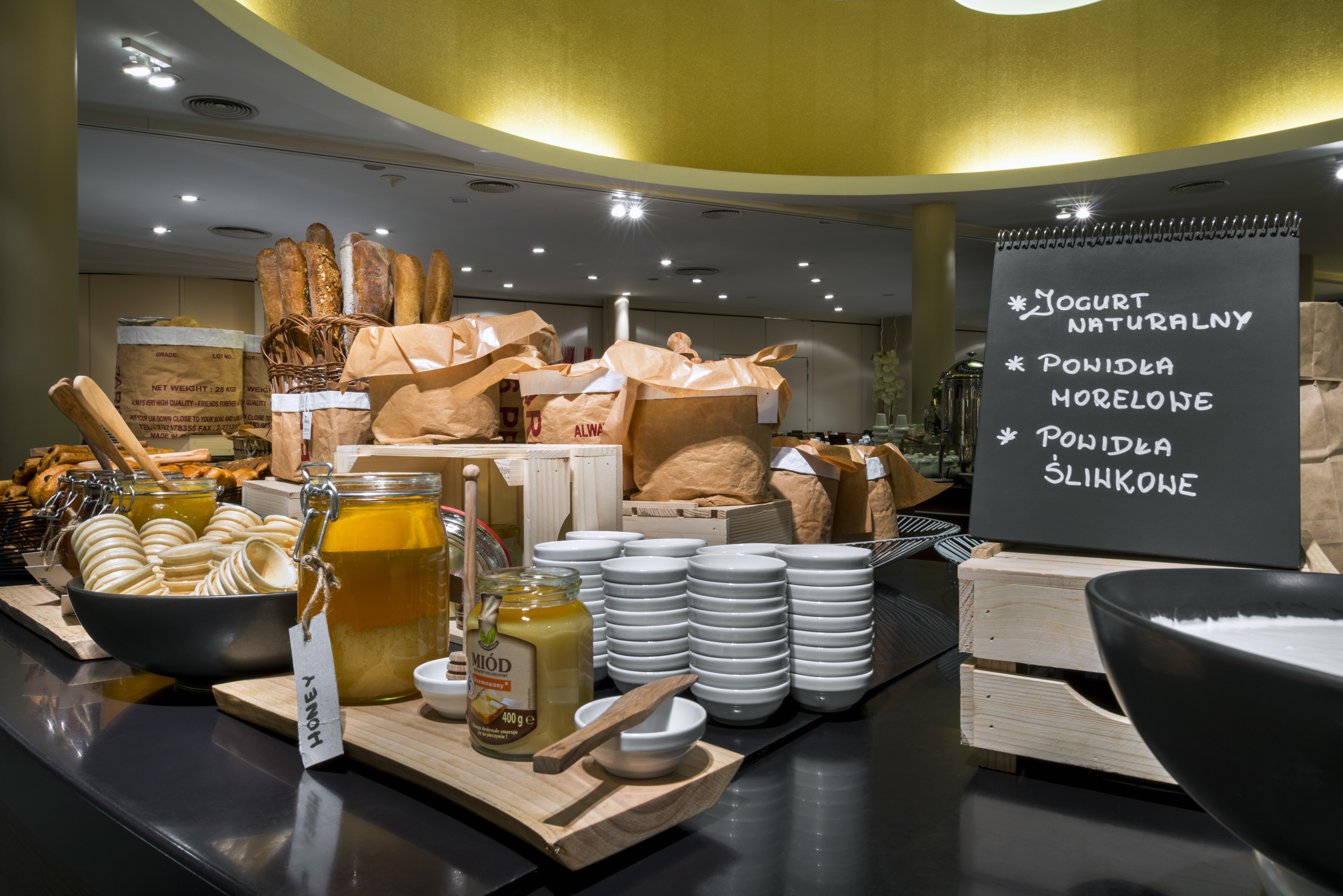 Khách sạn Radisson Blu Sobieski Warsaw