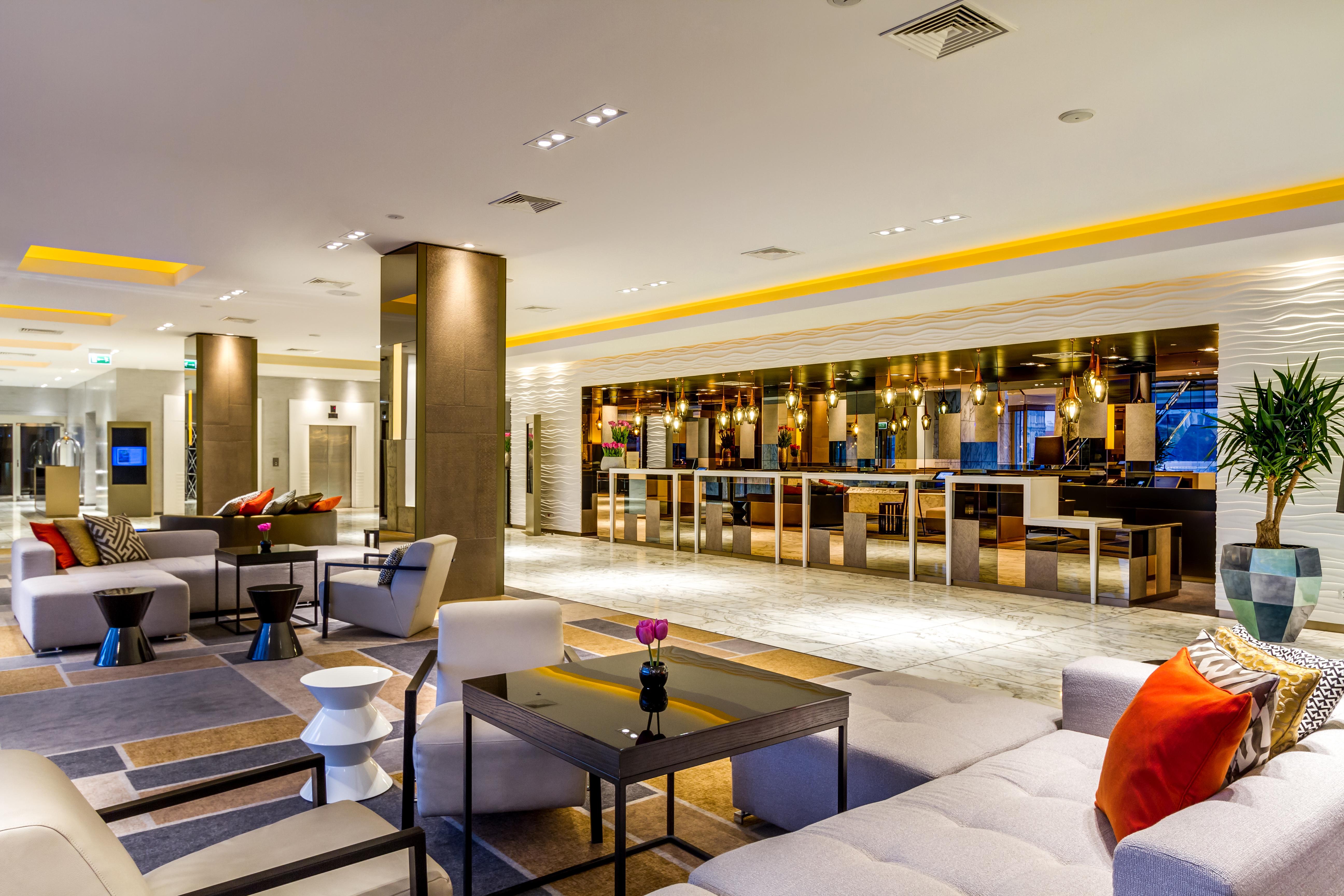 Sofitel Victoria