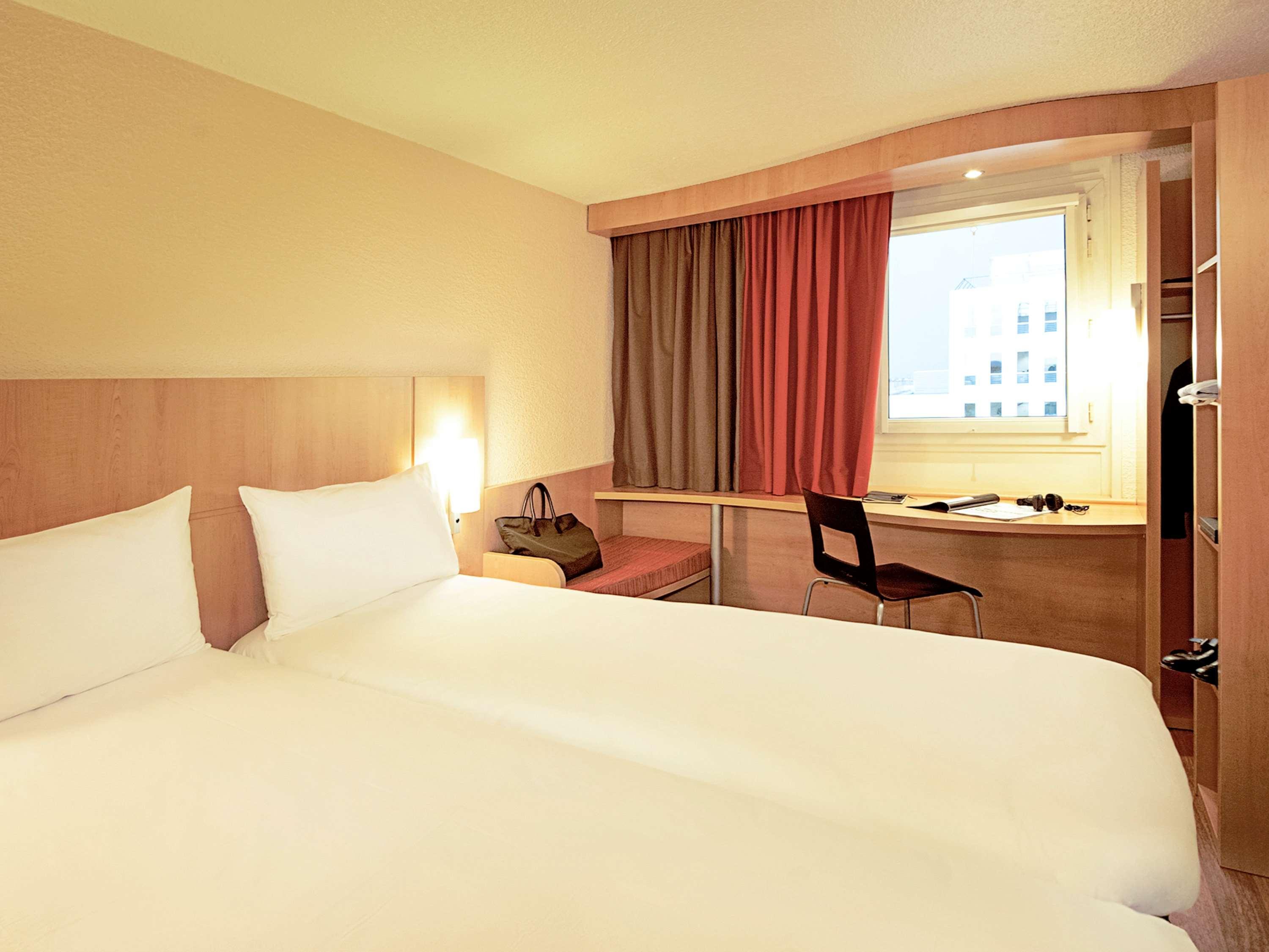 Ibis Ostrobramska Warsaw