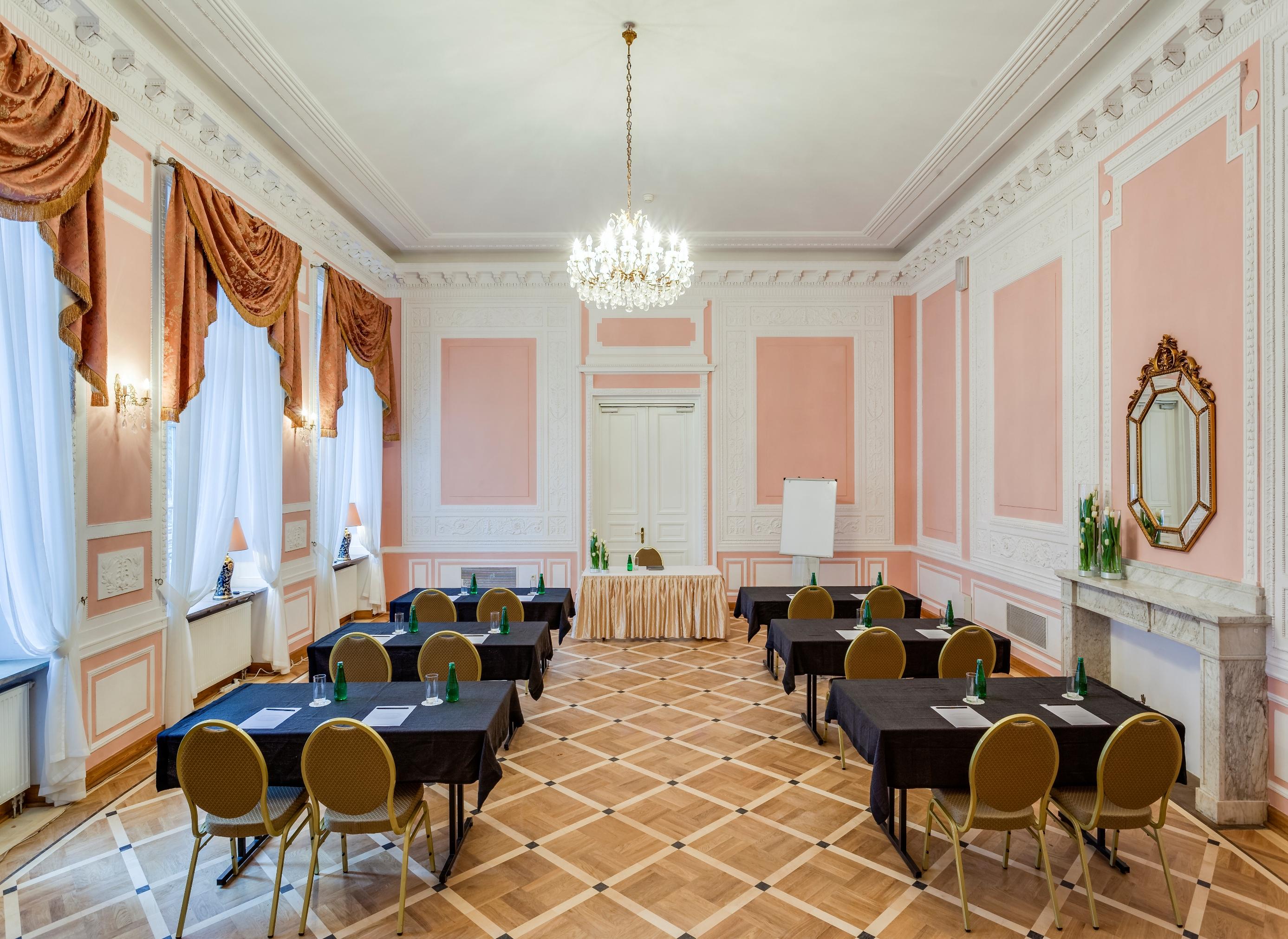 Bellotto Khách sạn Warsaw