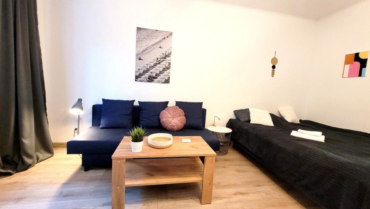Apartment Great Life - Next To Metro Station Warsaw