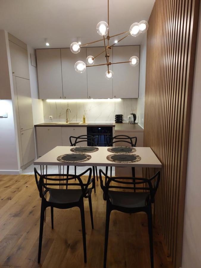 M2 Bemowo Apartment Warsaw