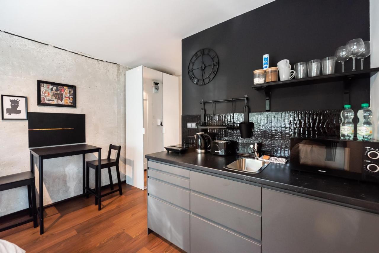 Ochota Funky Studio Apartment