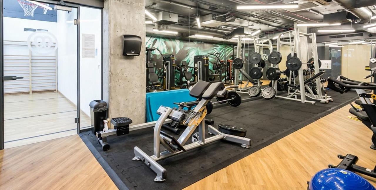 With Swimming Pool And Gym * Warszawa