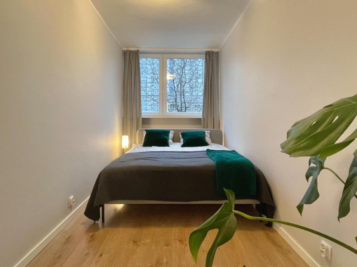 Apartment Przy Atrium, Stacja Metra Rondo Onz