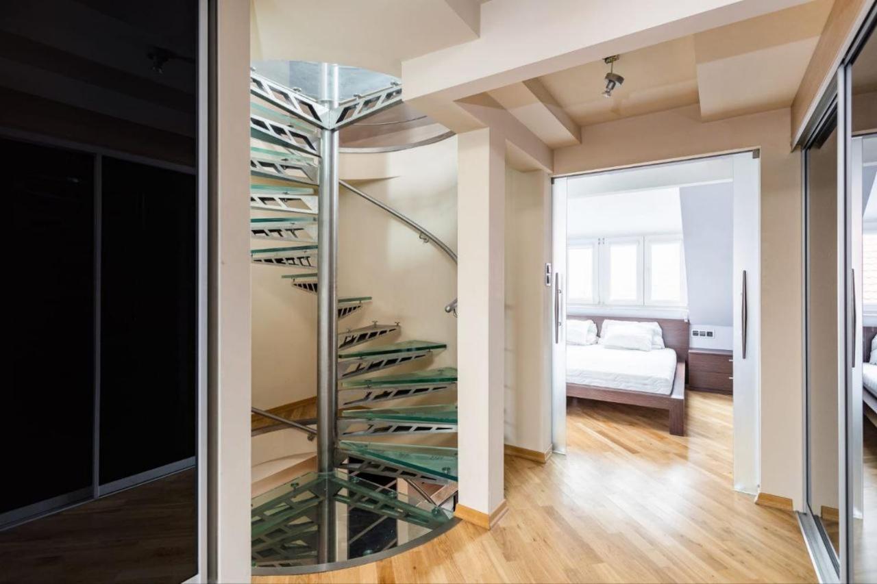 Golden Apartments-old Town-piw31/33 Warsaw