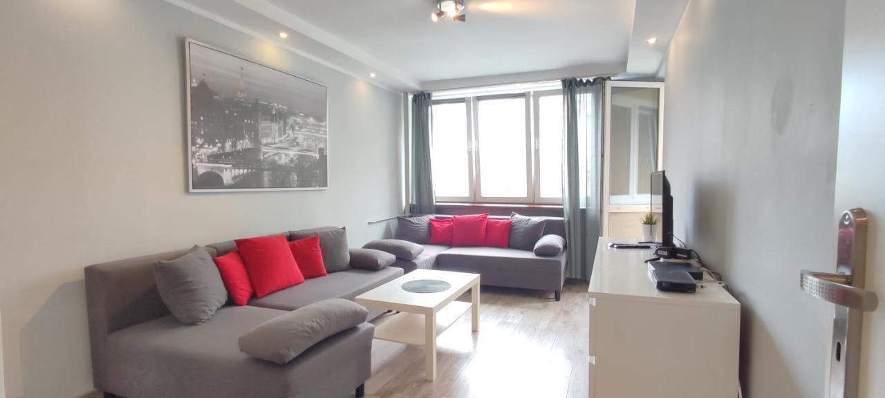 Apartment Centrum - Metro Rondo Onz