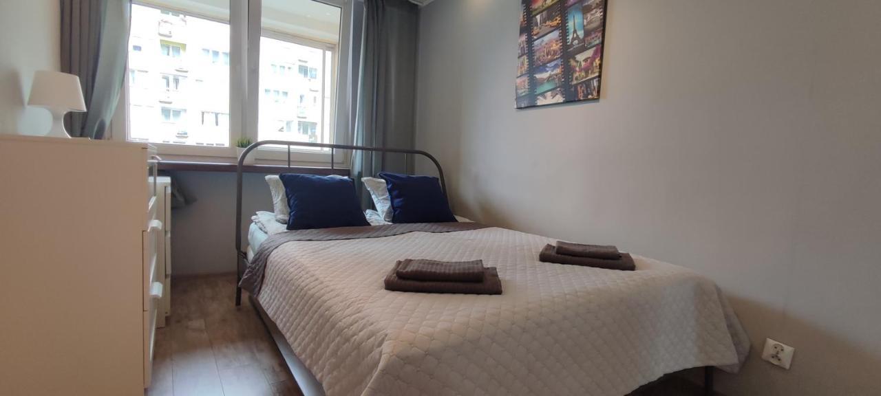 Centrum - Metro Rondo Onz Apartment Warsaw