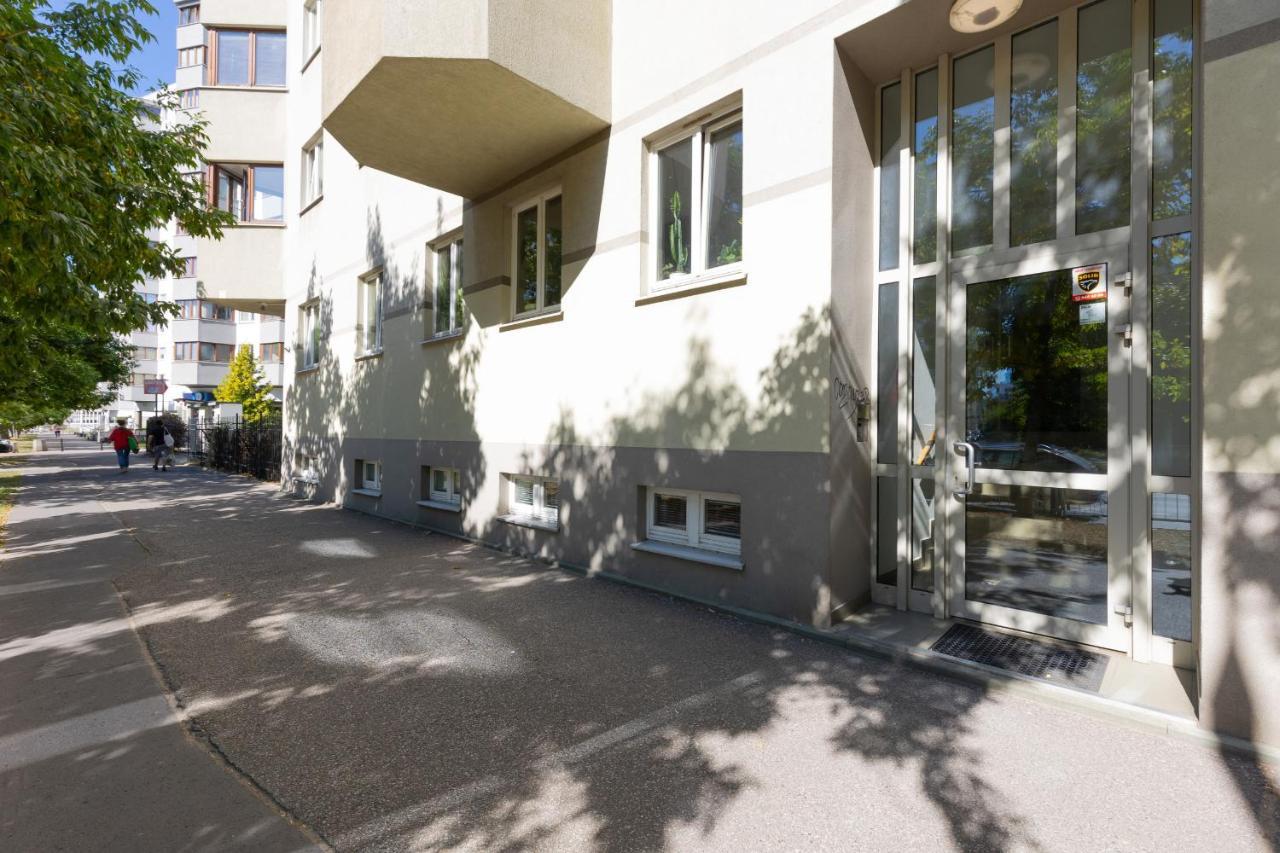 Belgradzka By Renters Apartamento