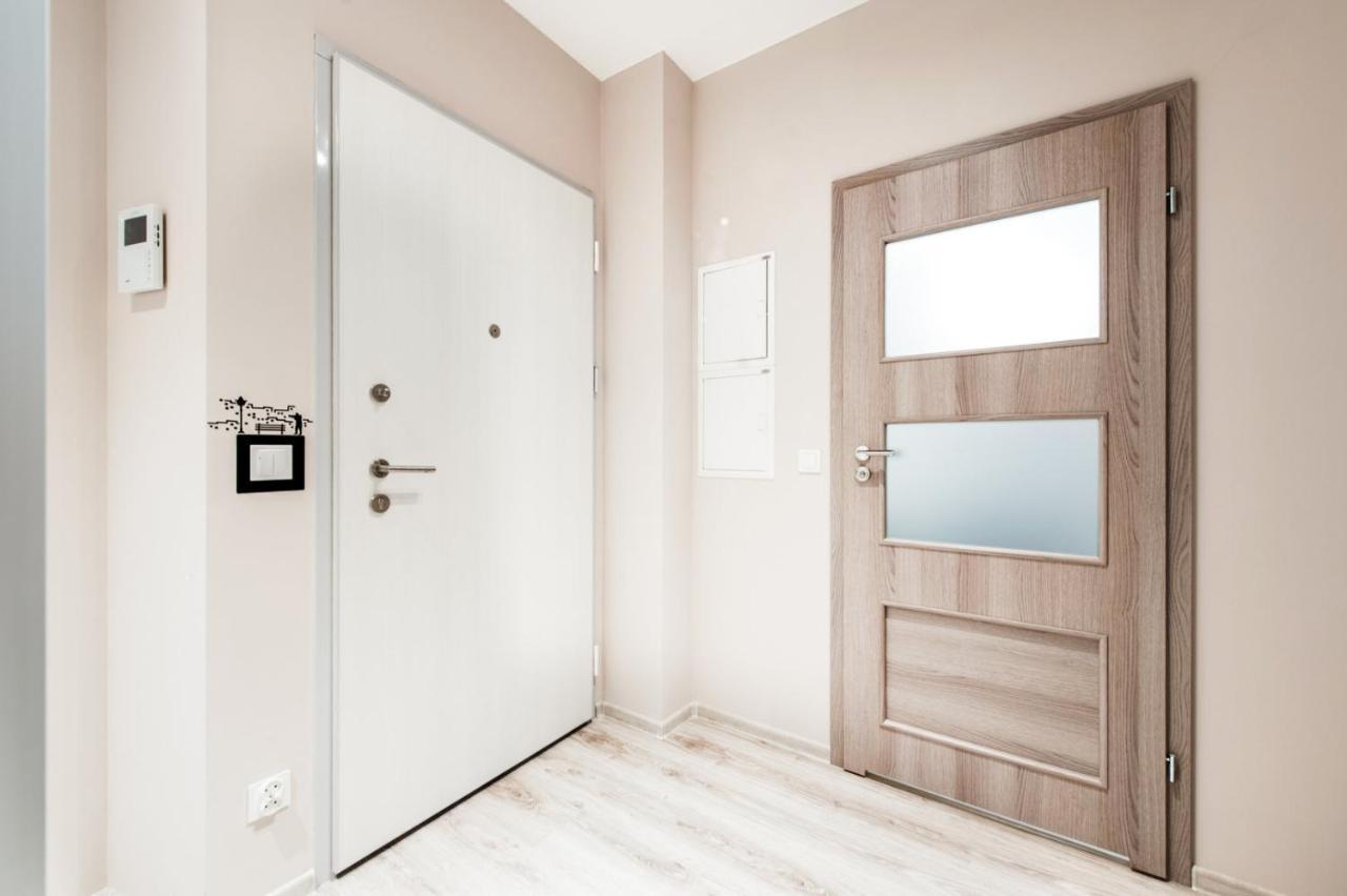 Apartment Project Comfort Dywizjonu 303 175/58 *