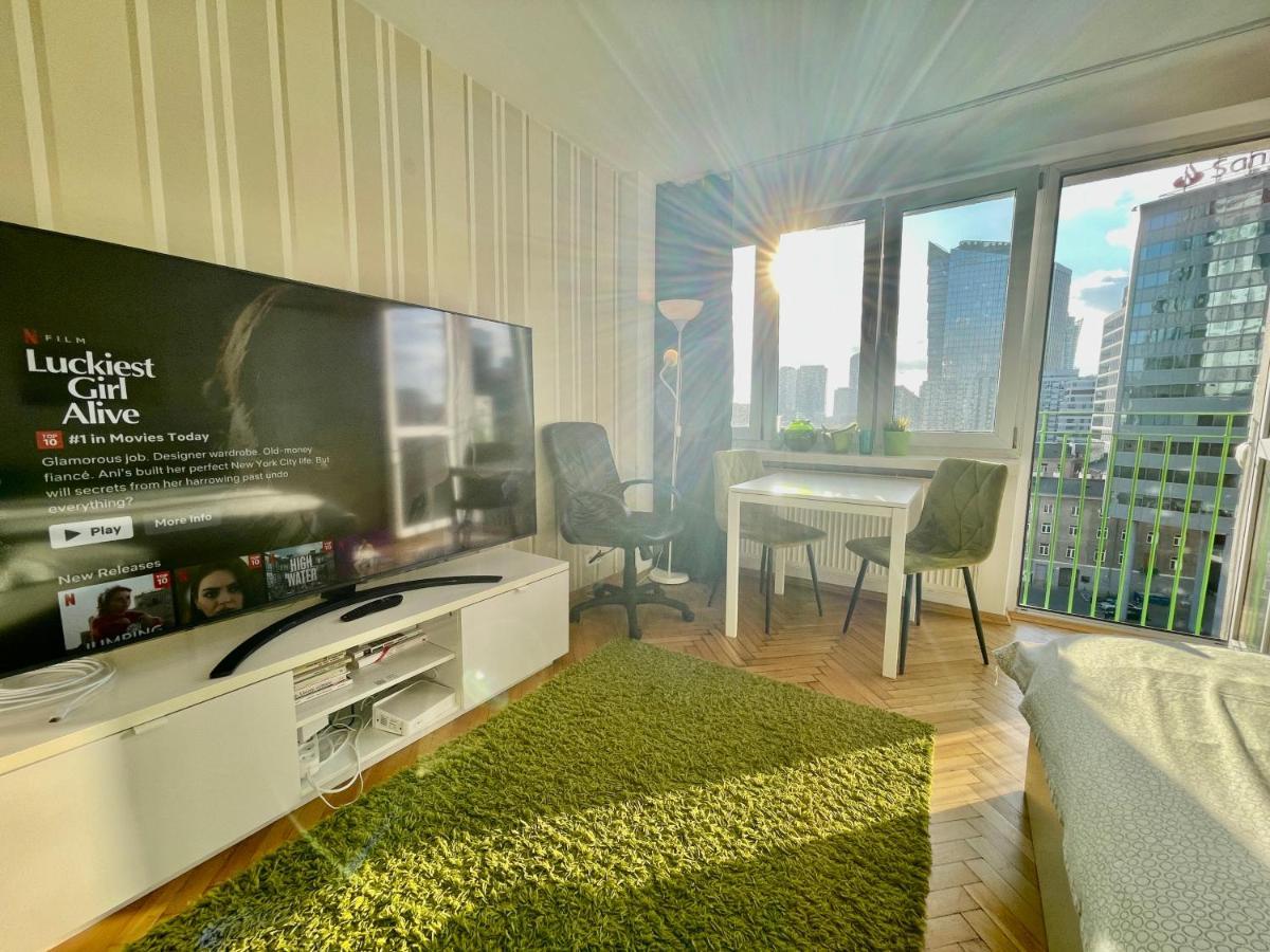Super Rondo Onz Metro Nowe Wifi 300 Mb/s Aircondition Netflix Spotify * Varsóvia