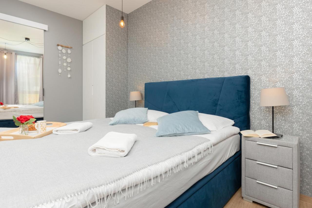 Mokotow With 2 Bedrooms By Renters Apartment *