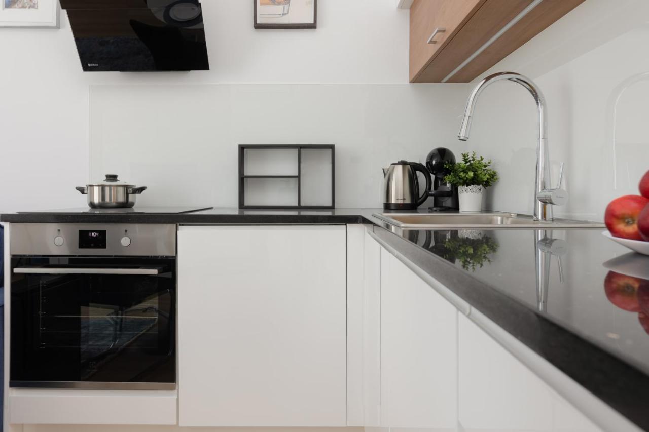 Srodmiescie Bonifraterska By Renters Apartamento *
