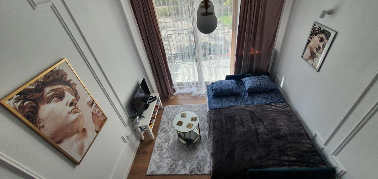 Better Place Classical Apartment