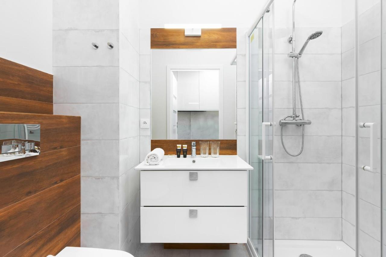 Prymasa Tysiaclecia Business Centre By Renters Apartment Warsaw