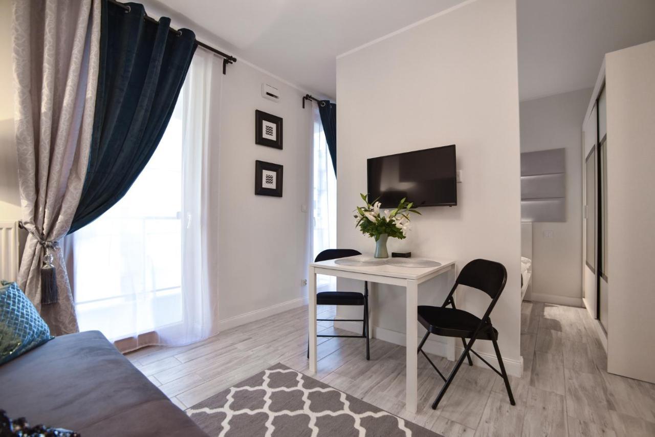 Kasprzaka 31a Free Garage By Perfect
