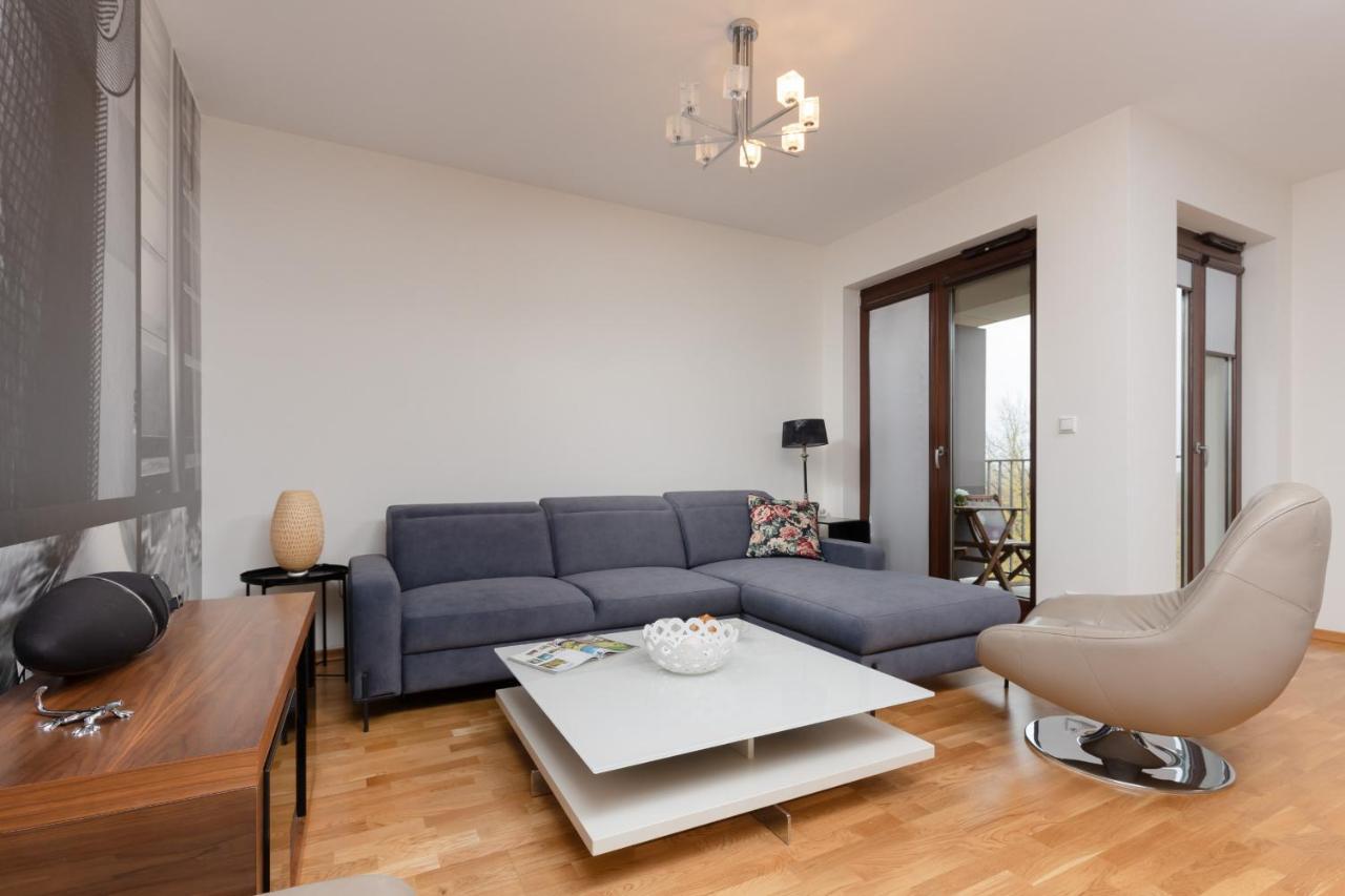 Srodmiescie With Balcony By Renters *