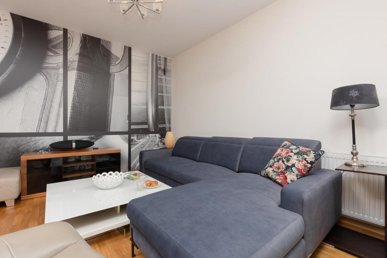 Srodmiescie With Balcony By Renters Căn hộ Warsaw