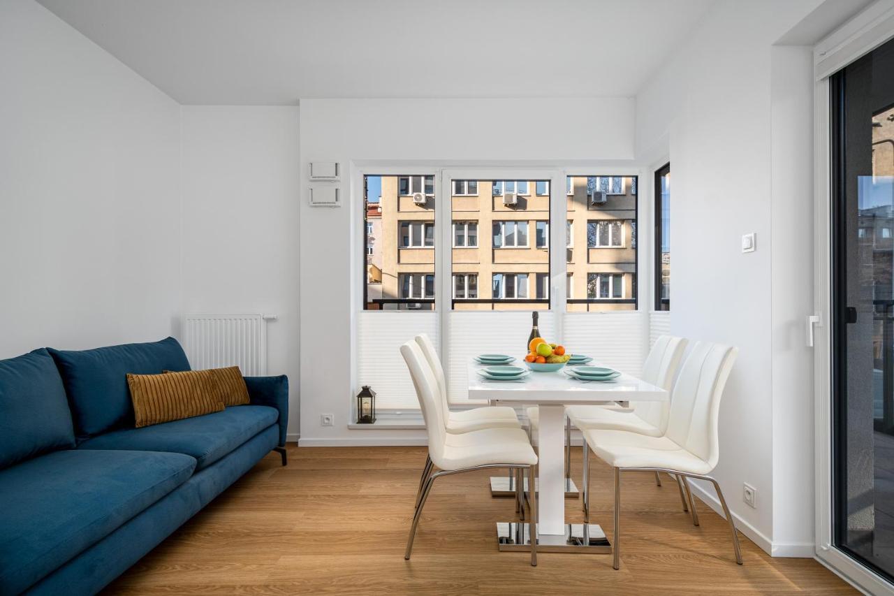 Apartment Okrzei 12 Street