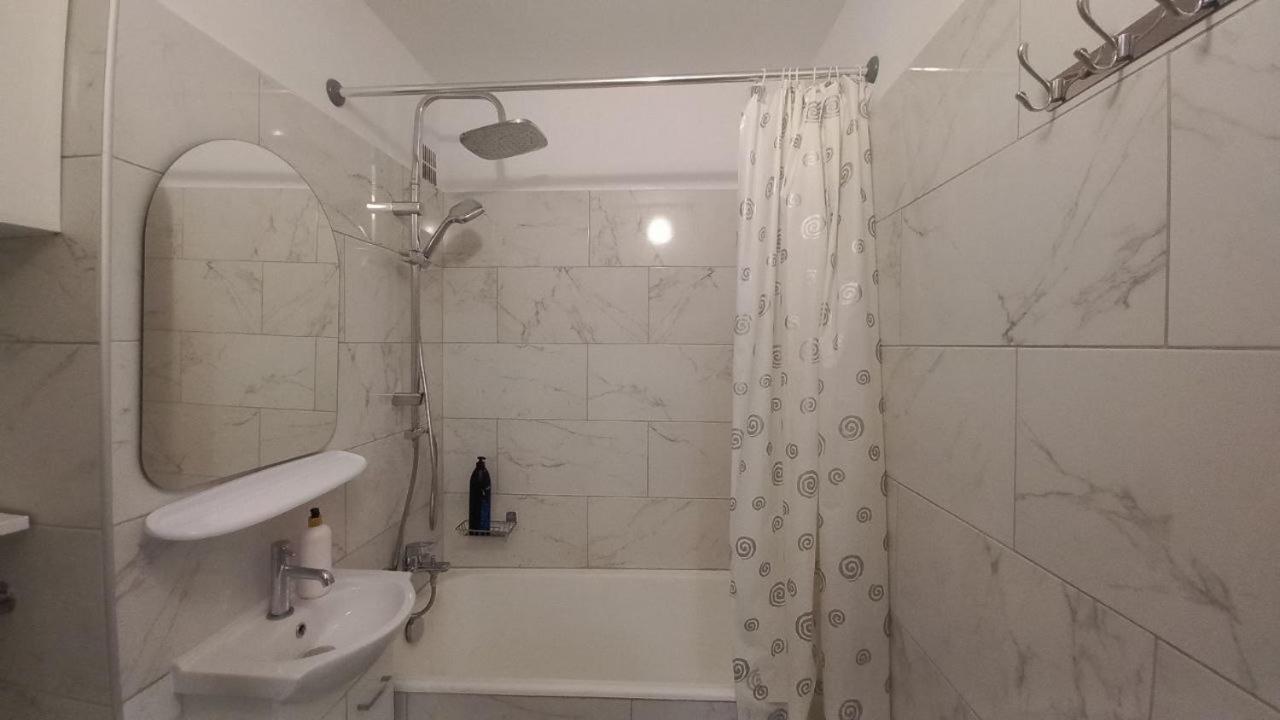 Apartment Apartrooms Wielunska Warsaw