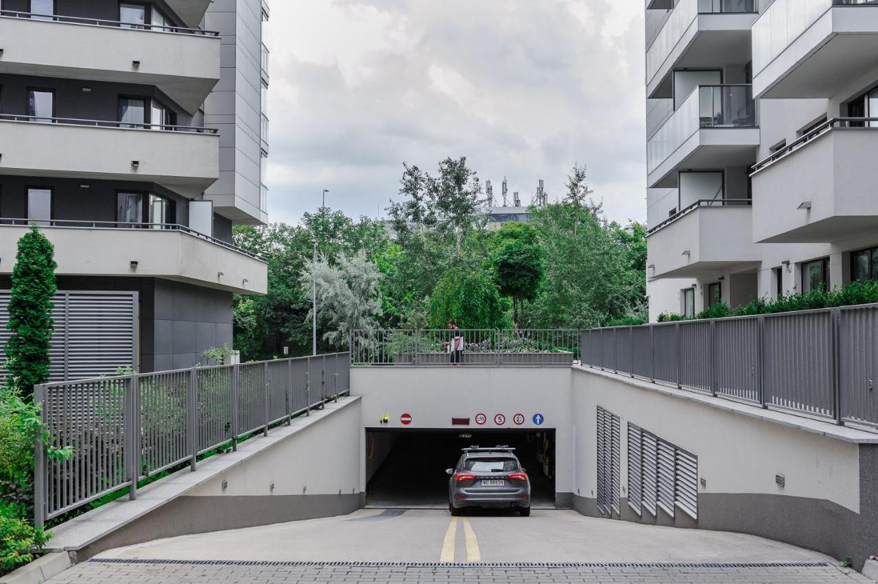 Stylish Near Arkadia Apartment *