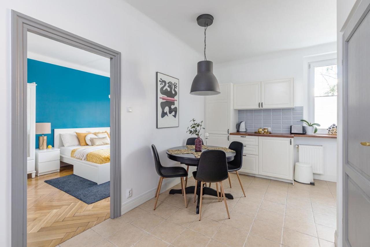 Superapart Lewartowskiego 10 *