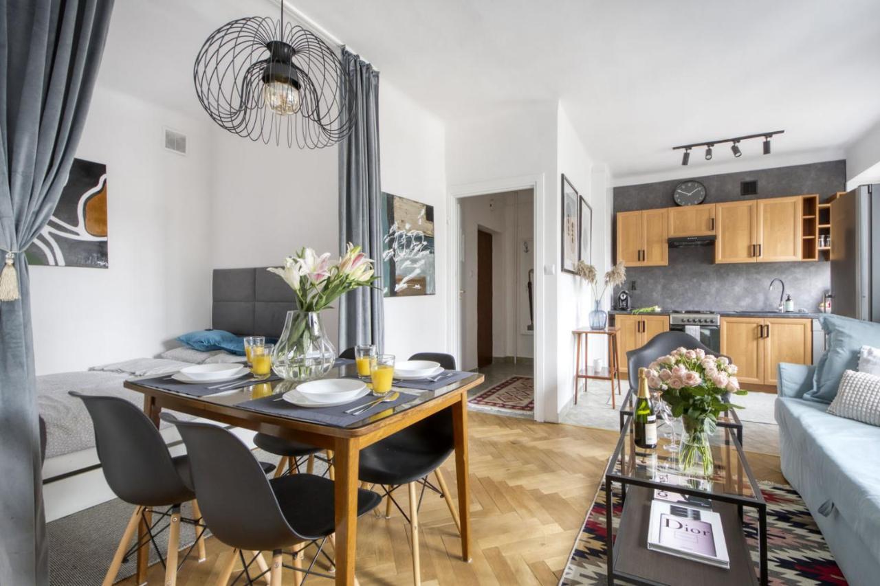 Apartment Parrot Dream Warsaw