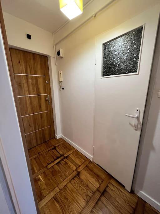 Ohmyhome - Chmielna Apartment Warsaw