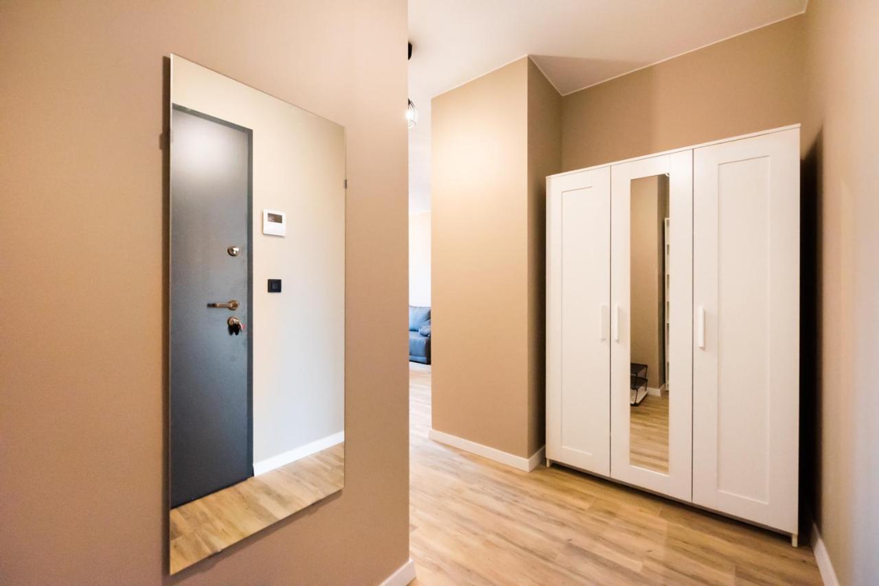 High Wilanow Elegant Apartment Warsaw