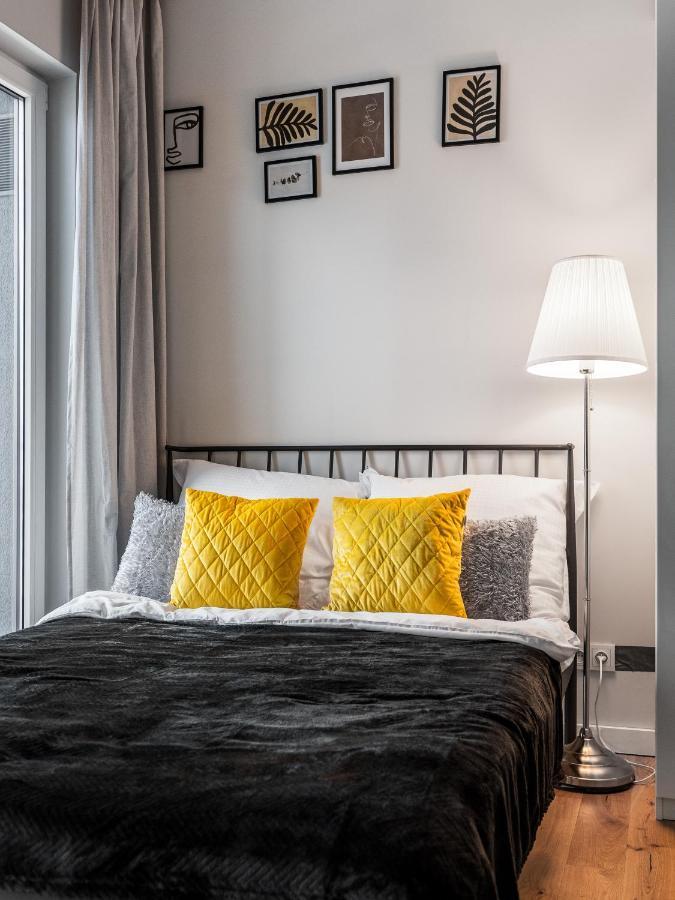 Apartment Apartament Wola Business Center Prymasa Street