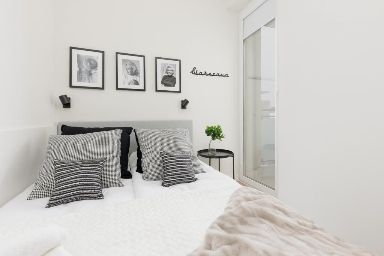 Srodmiescie Modern Krucza By Renters Prestige