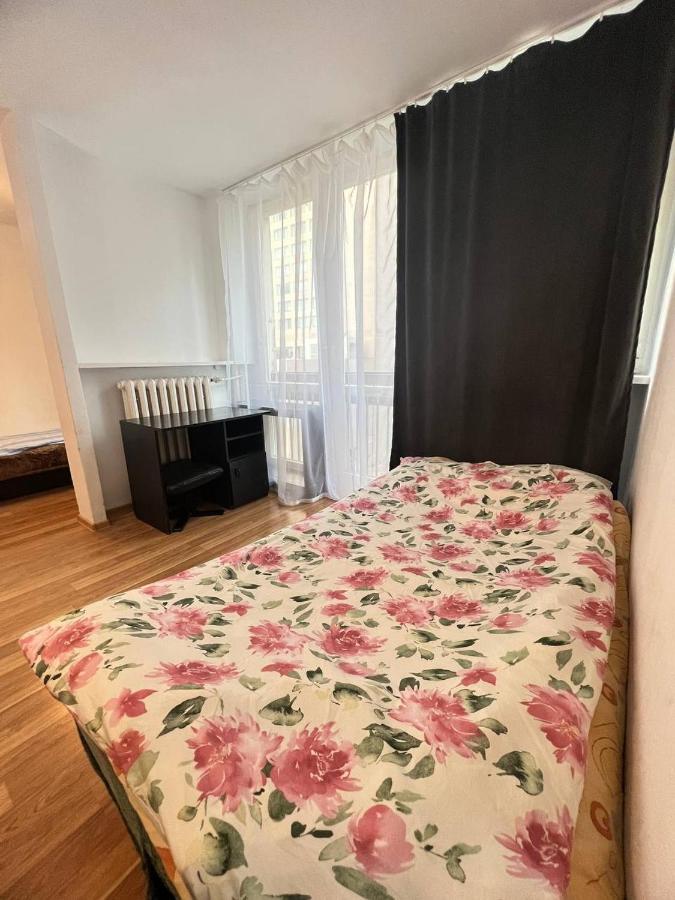In Rondo Onz Dnf Apartment Warsaw