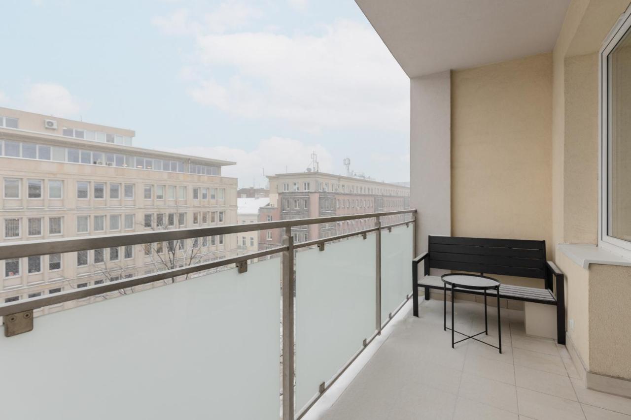 Srodmiescie Modern Krucza By Renters Prestige Apartment