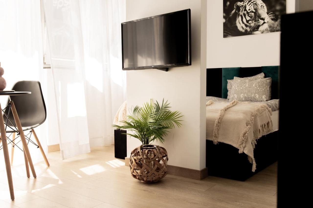 Piotrapartments - Wilcza Luxury In Centre *