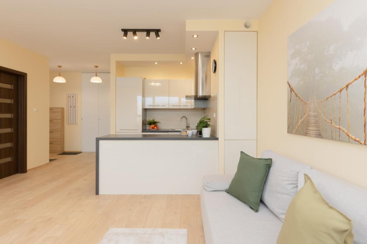 Apartment Praga Family With Parking By Renters