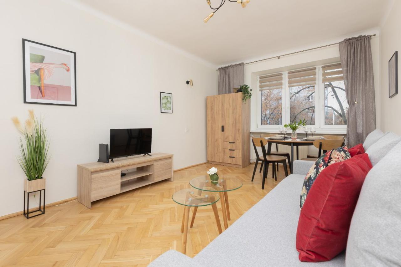 Biale Aleje Mokotow Metro By Renters Apartment Warsaw