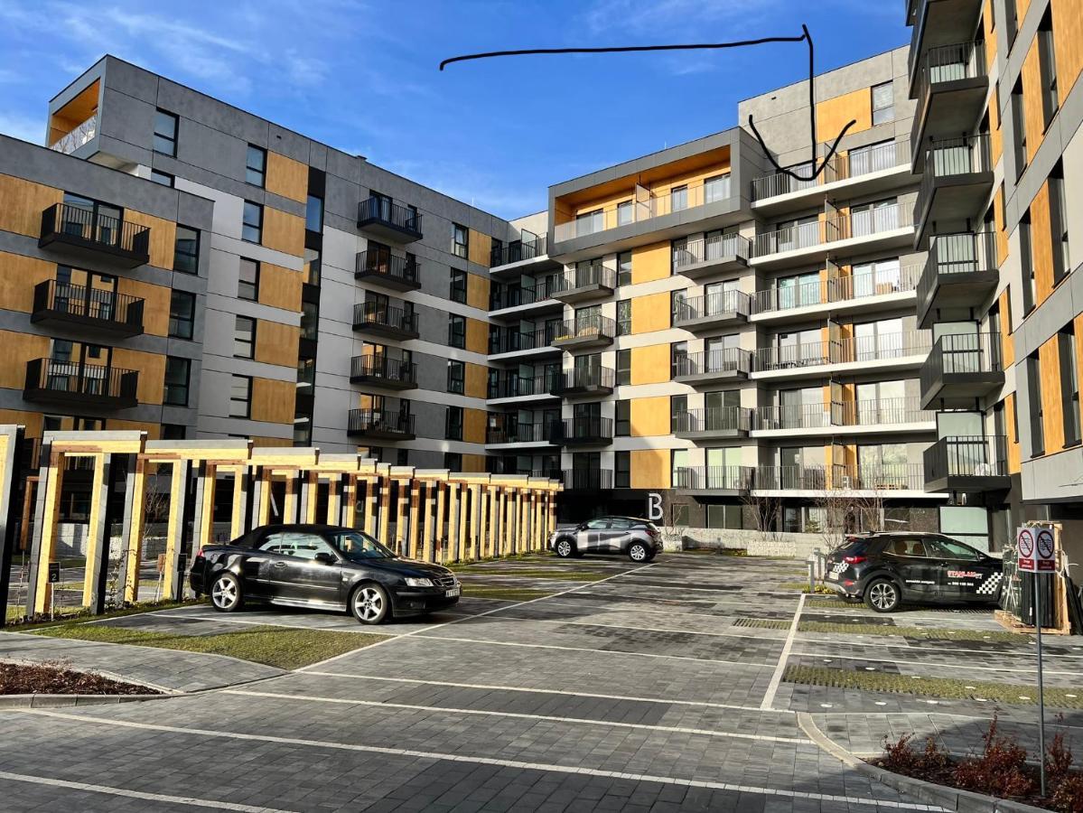 Apartamento Downtown View 3 60m2+ Free Garage 2km Old Town Metro 9min Tram *