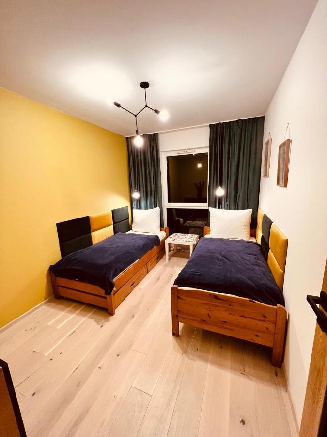 Downtown View 3 60m2+ Free Garage 2km Old Town Metro 9min Tram Apartamento *