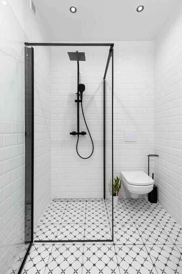 Spacious With Swimming Pool, Gym And Sauna Wwa40
