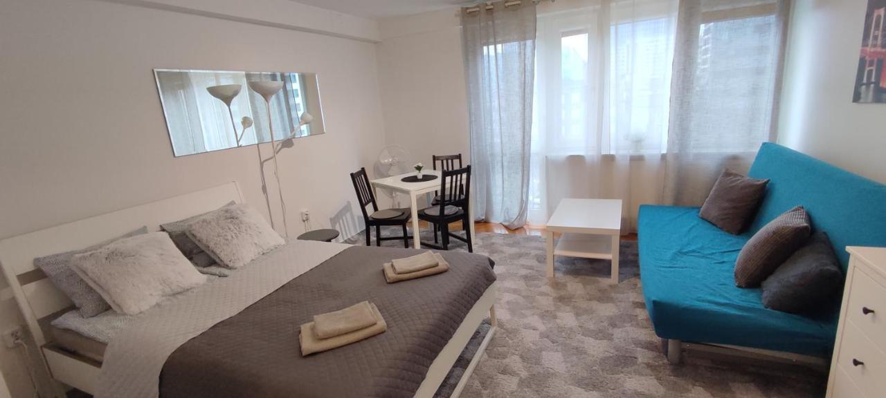 Apartment Centrum - Metro Rondo Onz *