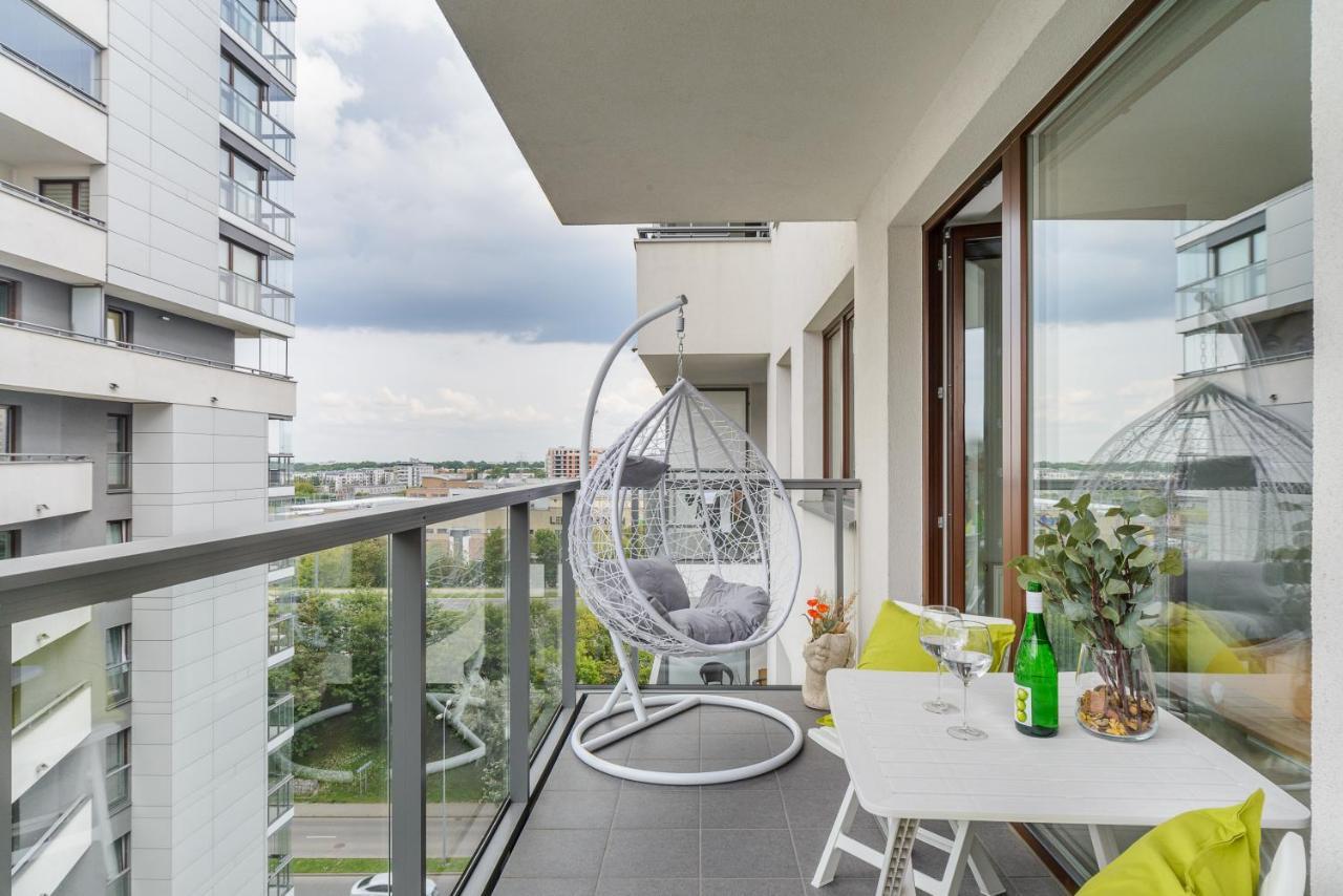 Stylish Near Arkadia Apartment Warsaw