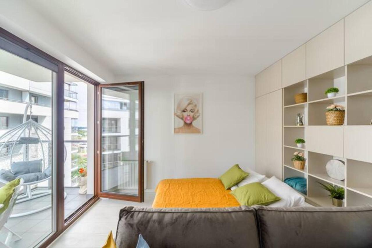 Apartment Stylish Near Arkadia Warsaw