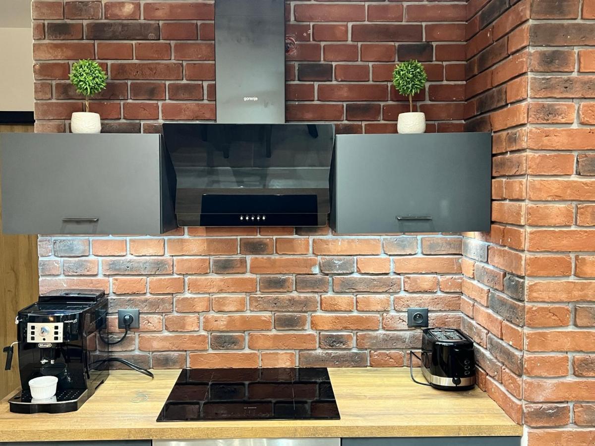 Downtown View 3 60m2+ Free Garage 2km Old Town Metro 9min Tram *