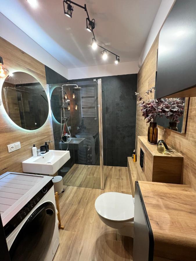 Downtown View 3 60m2+ Free Garage 2km Old Town Metro 9min Tram *
