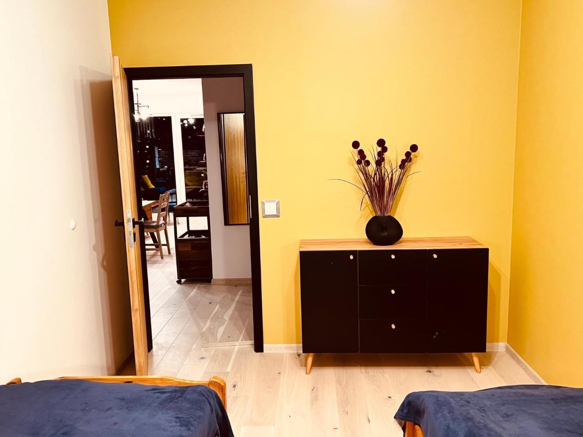 Downtown View 3 60m2+ Free Garage 2km Old Town Metro 9min Tram