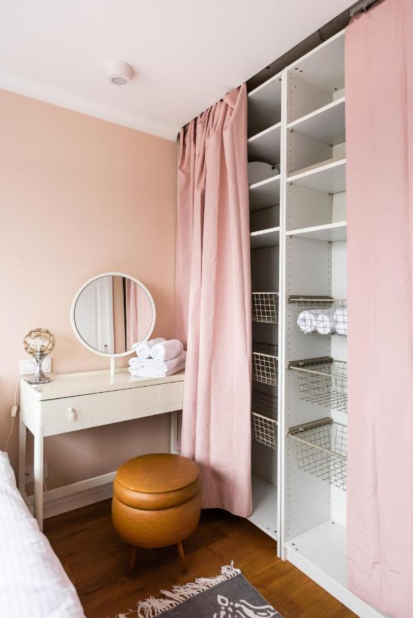 Solec Colourful Vistula Apartment