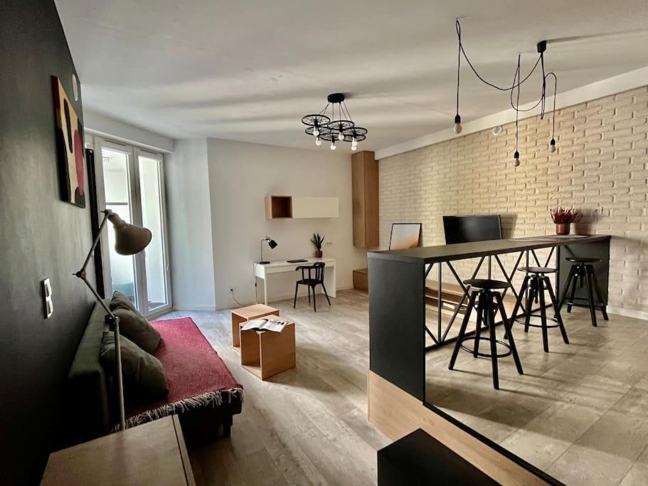 Smart Ogrodowa Apartment *
