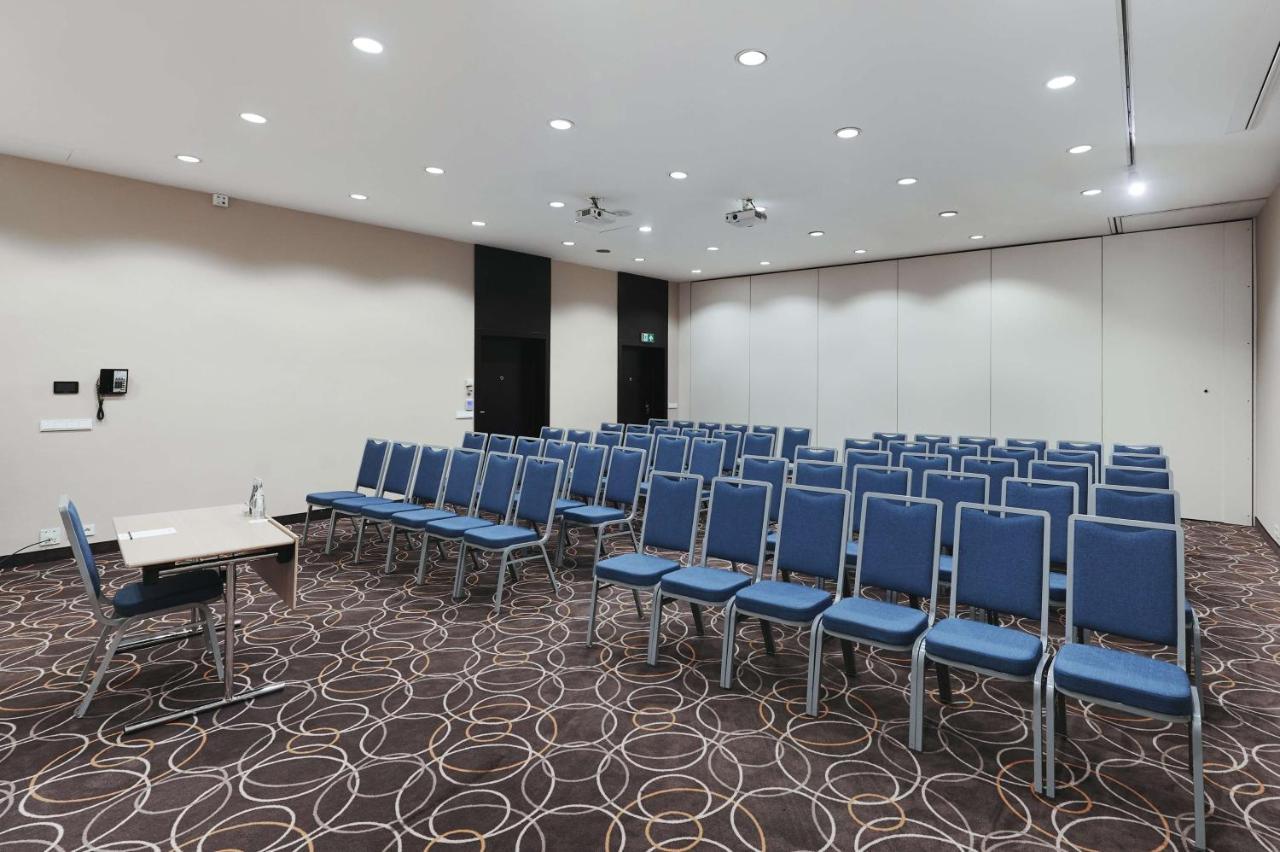 Khách sạn Radisson Blu Sobieski Warsaw