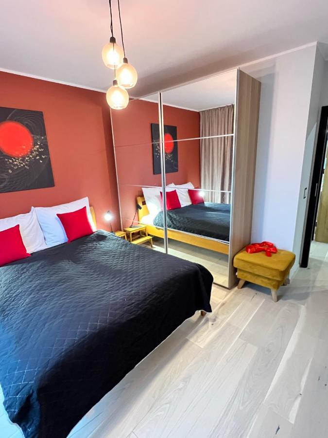 Apartamento Downtown View 3 60m2+ Free Garage 2km Old Town Metro 9min Tram