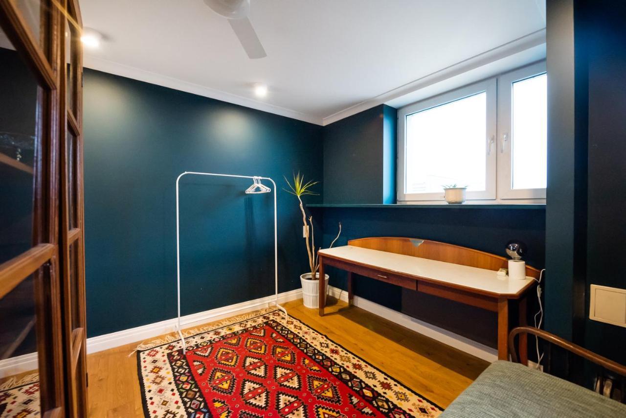 Solec Colourful Vistula Apartment Warsaw